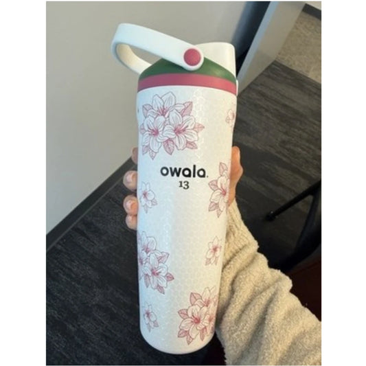 Owala FreeSip® 30oz Water Bottle – Azalea 13 Golf Special Editionwala FreeSip® 3