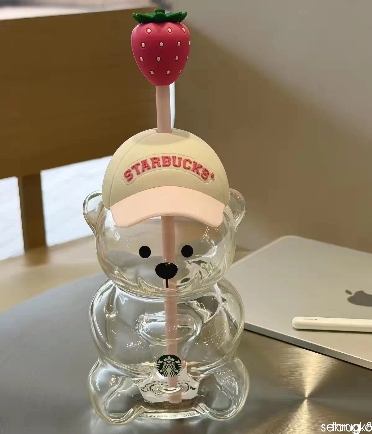 2026 Starbucks Bearista Bear Cup Tumblers Strawberry Topper Baseball Cap 600ML